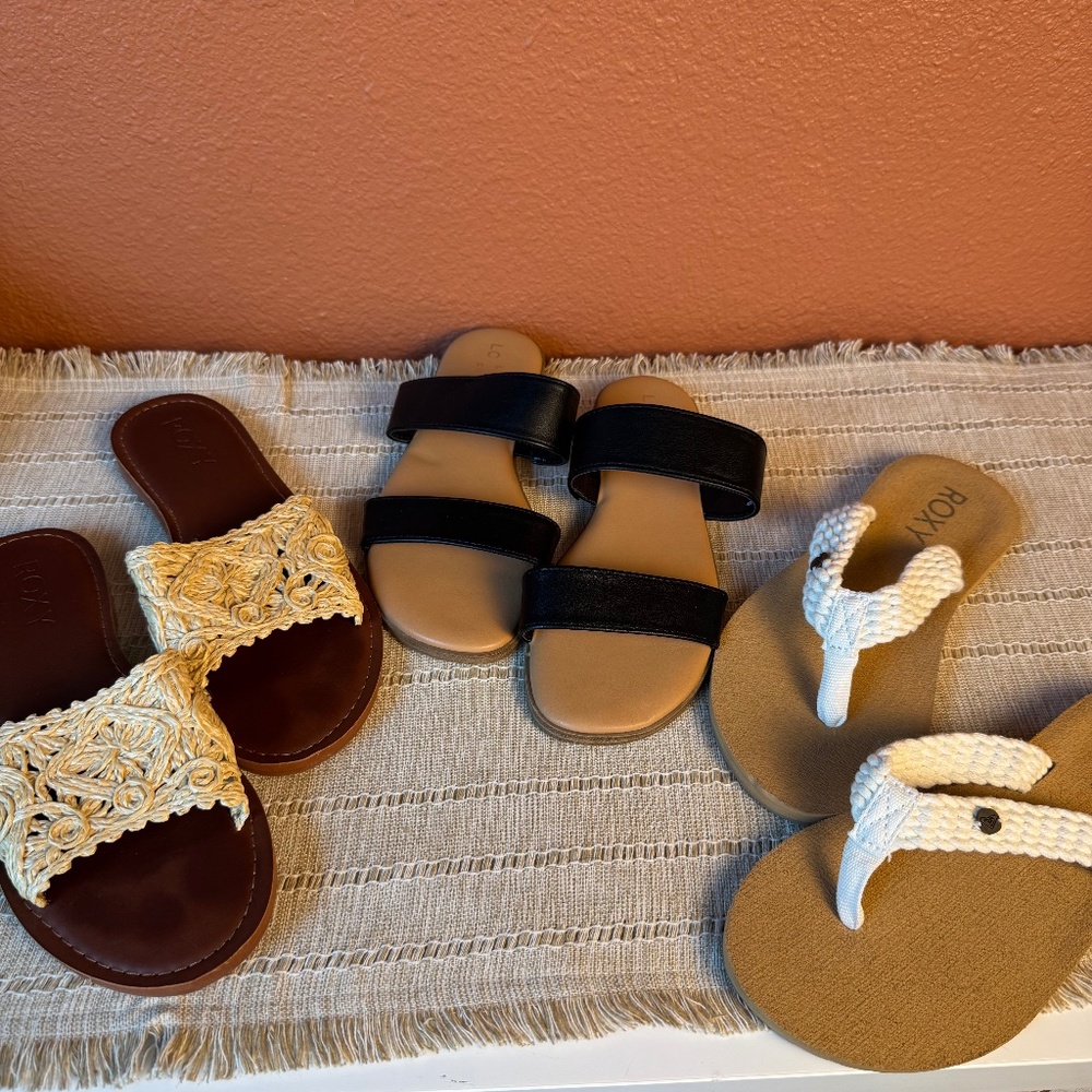 Bundle of sandals